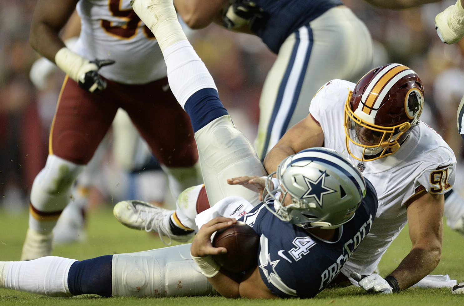 Burns i Garrett na czele, Bonitto depcze po piętach